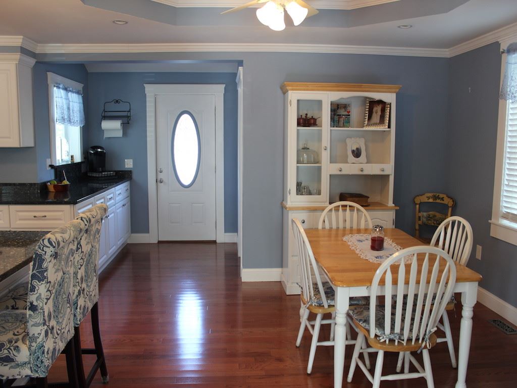 33 Robinson Road Nashua, NH 03060 - Photo 9 of 35 Gallery Image 9