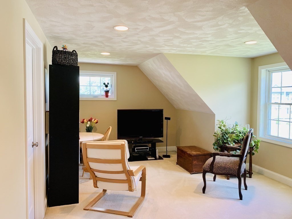 84 Mink Run Road Wilmington, MA 01887 - Photo 18 of 24 Gallery Image 18