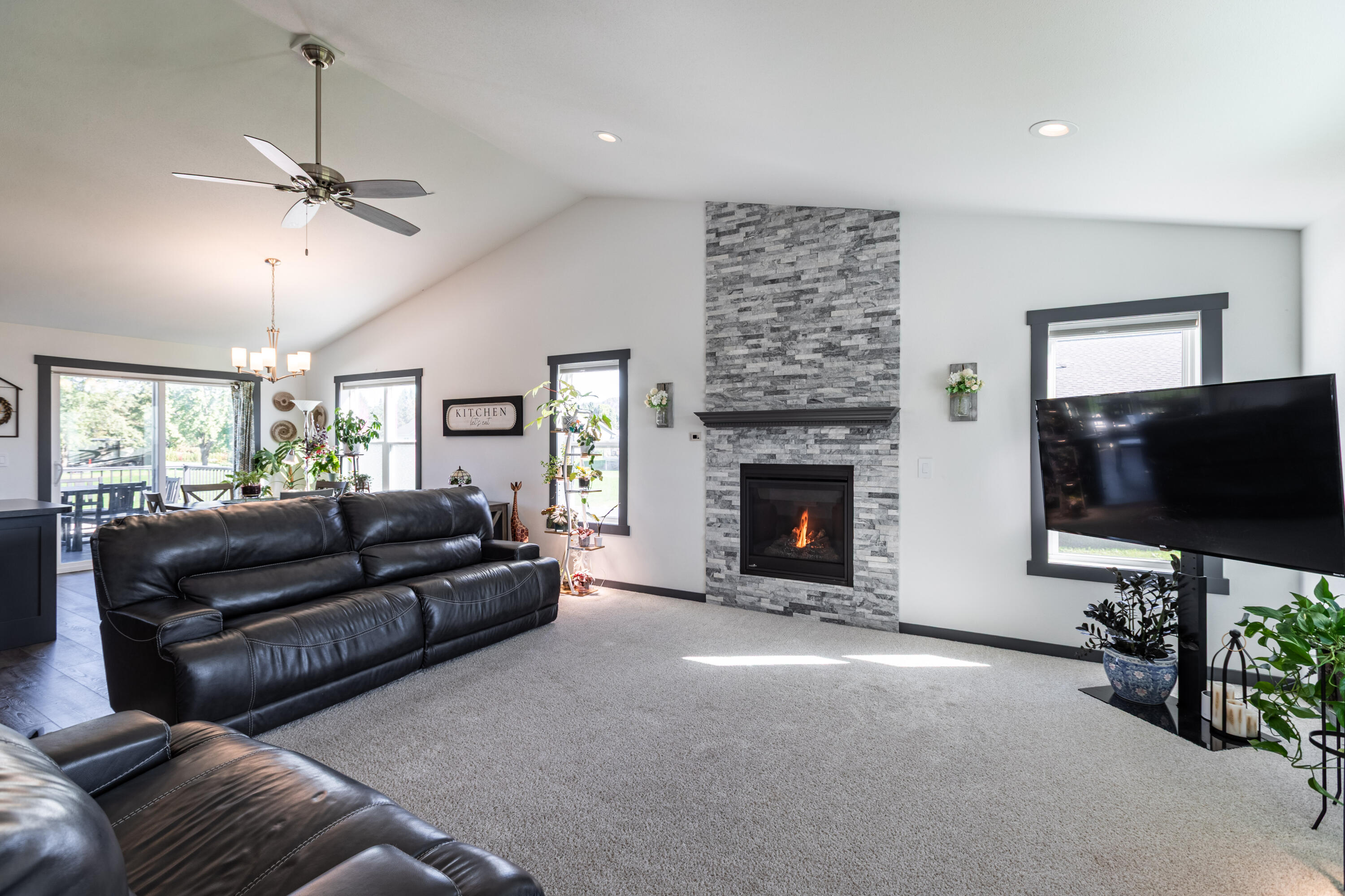 2115 Spakenburg Road Holmen, WI 54636 - Photo 10 of 26 C24I1259-HDR
