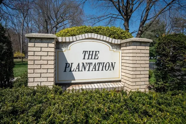 $245,900 | 106 Plantation Drive, Unit 106, Agawam, MA 01001