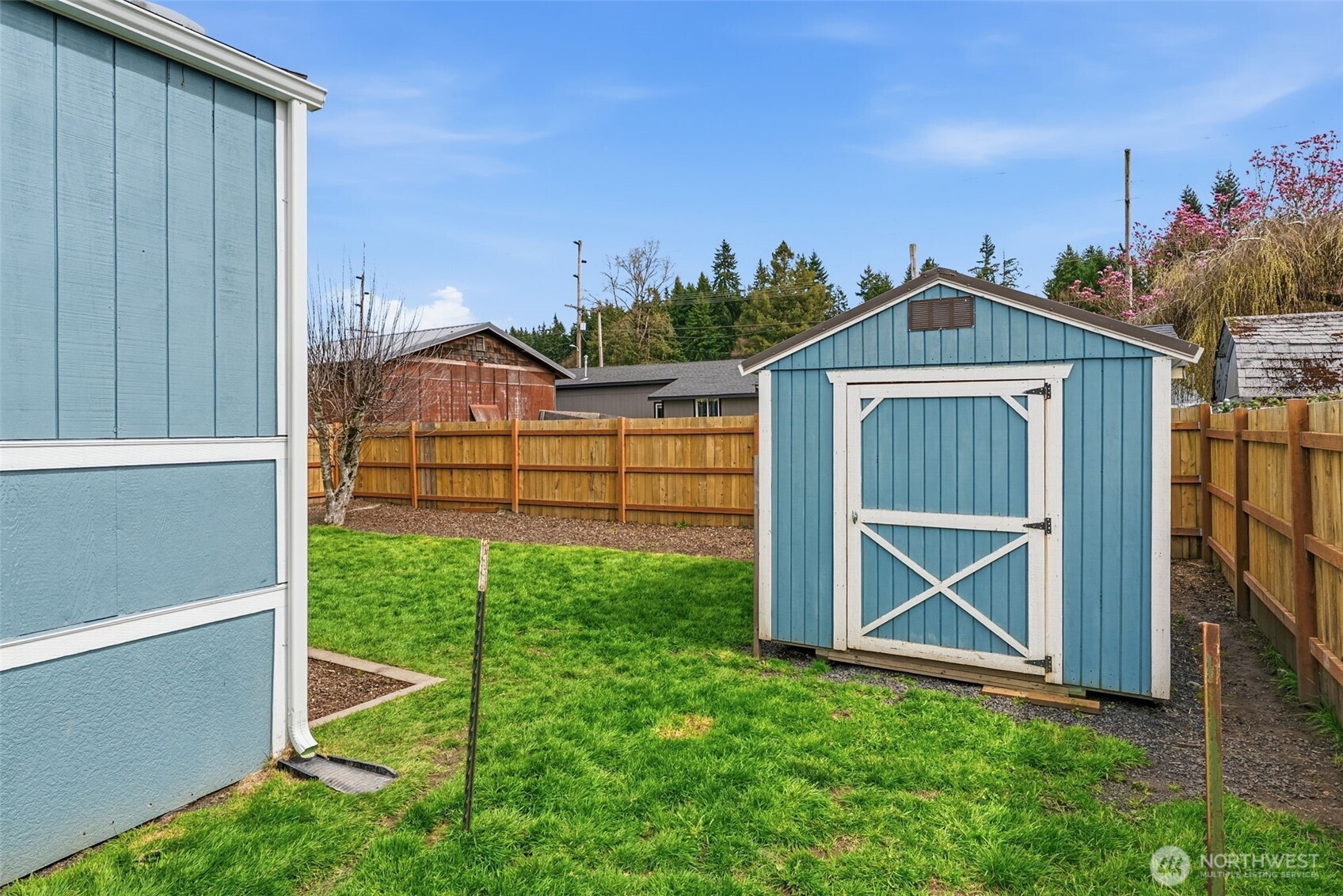 1006 Northwest Mill Street Winlock, WA 98596 - Photo 19 of 22 a view of front of house with a yard