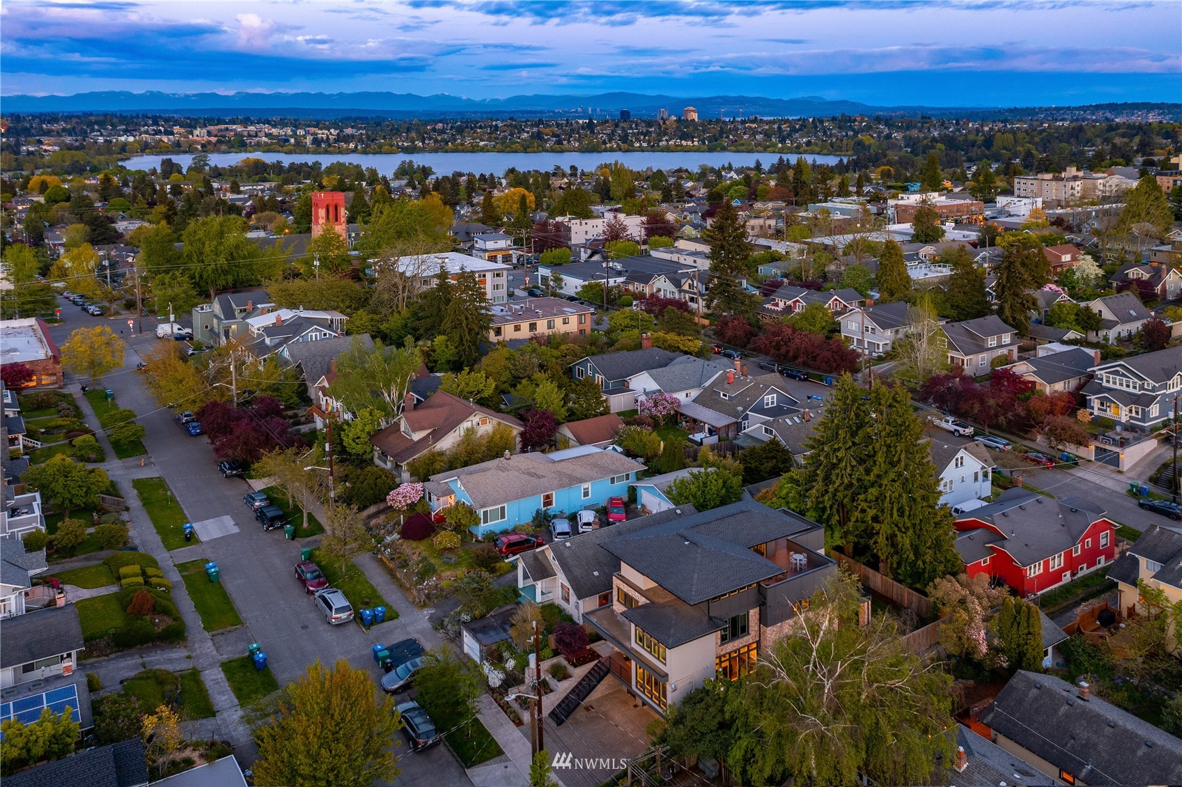 111 North 76th Street Seattle, WA 98103 - Photo 38 of 40 an aerial view of multiple house