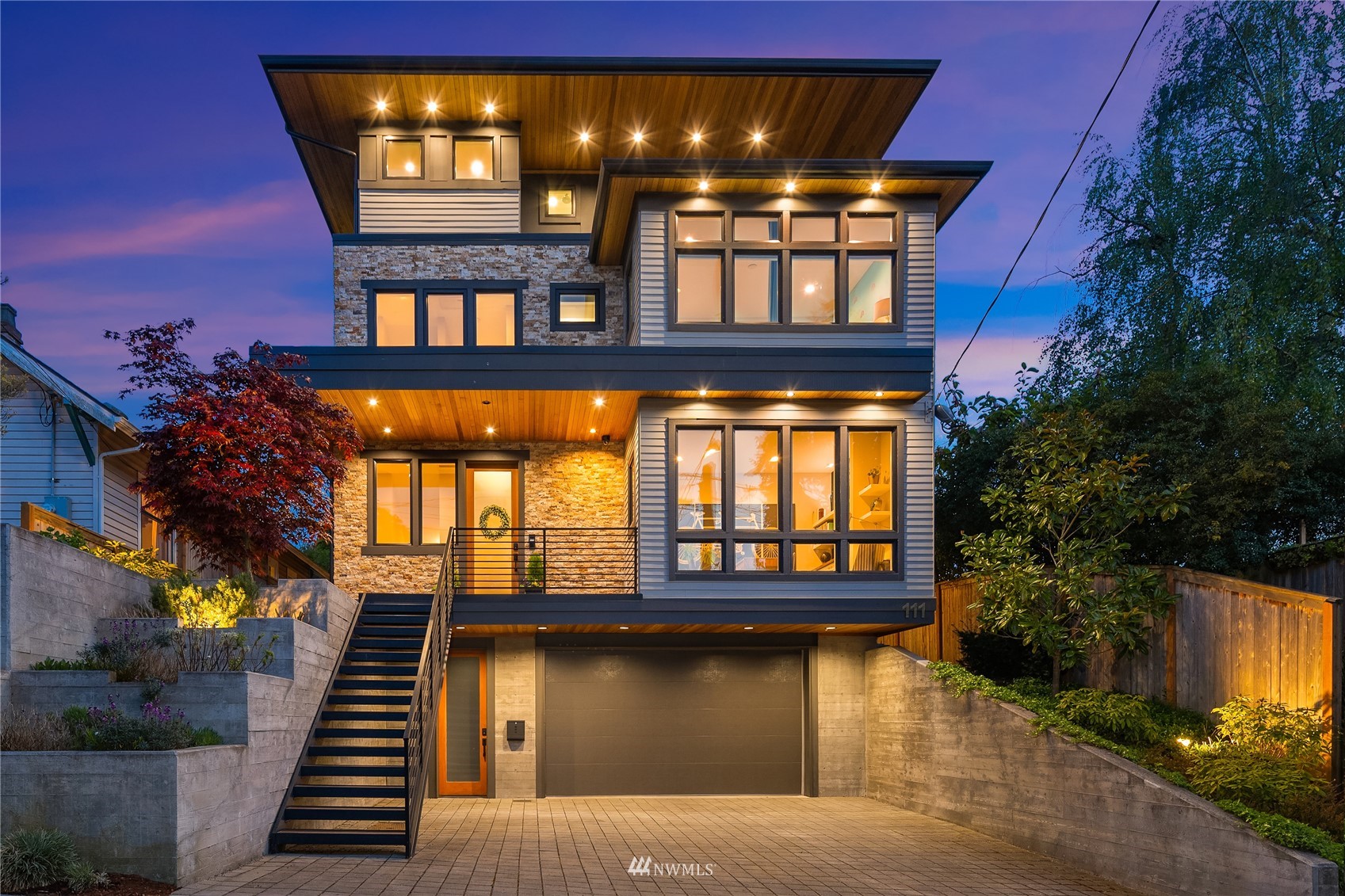 111 North 76th Street Seattle, WA 98103 - Photo 40 of 40 front view of a house