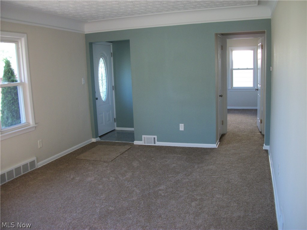 15500 Wingate Road Maple Heights, OH 44137 - Photo 2 of 19 Gallery Image 2
