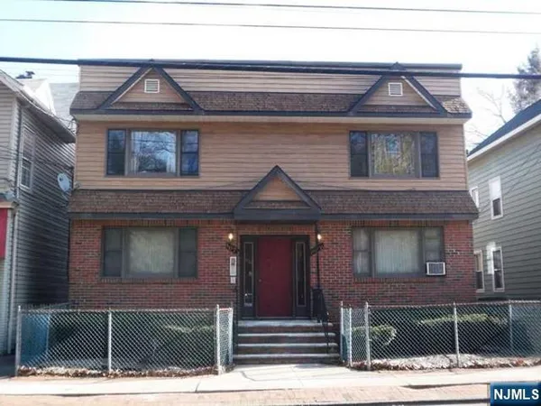 $3,000 | 167 Harrison Avenue, Unit B2, Montclair, NJ 07042