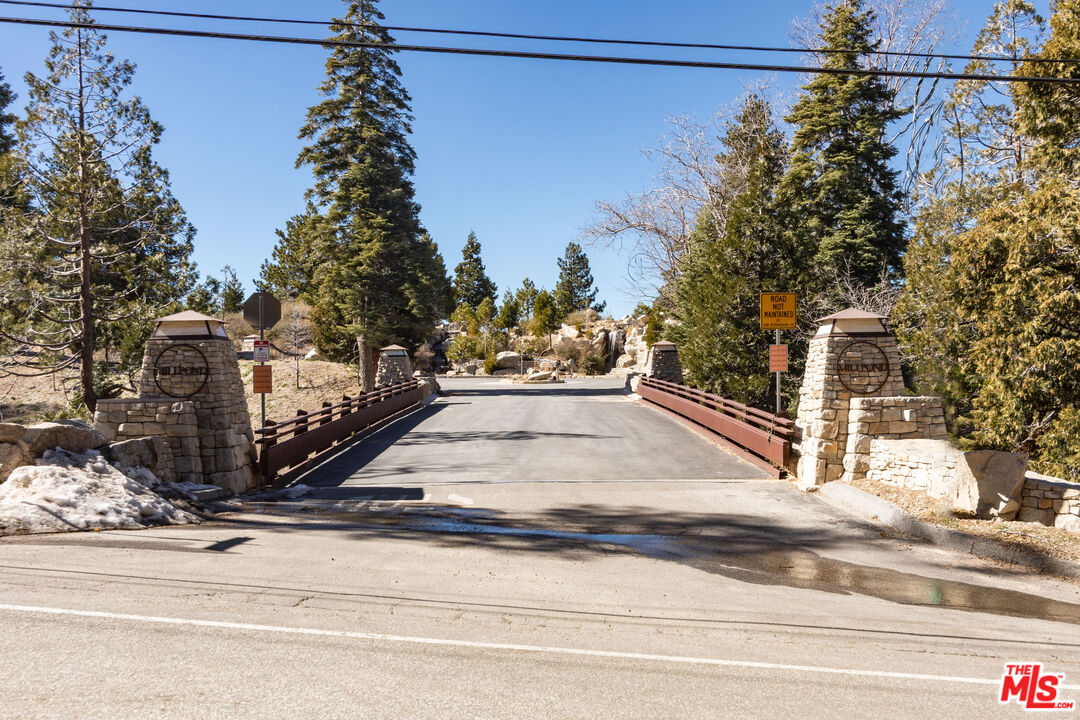 188 Mill Pond Road Lake Arrowhead, CA 92352 - Photo 11 of 26