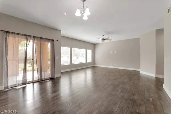 $2,300 | 11885 Tevare Lane, Unit 1092, Las Vegas, NV 89138