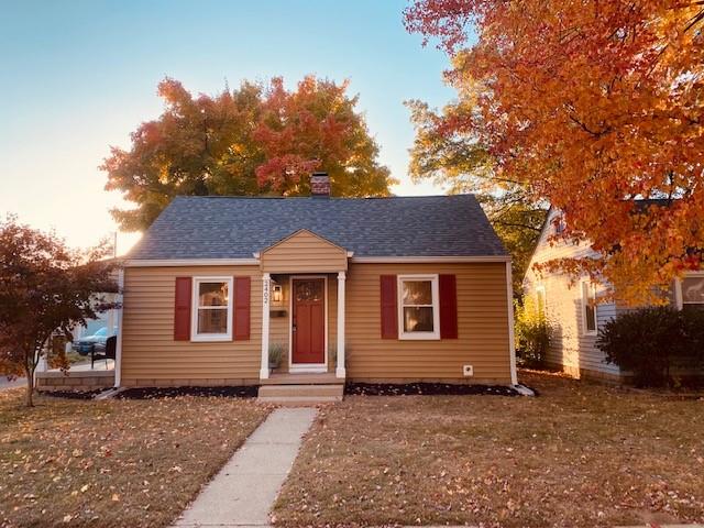 2402 Maple Street Columbus, IN 47201 - Photo 1 of 41 Gallery Image 1