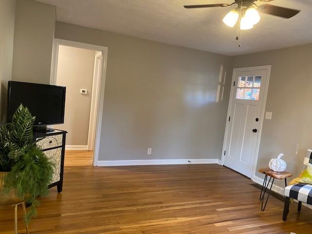 2402 Maple Street Columbus, IN 47201 - Photo 9 of 41 Gallery Image 9