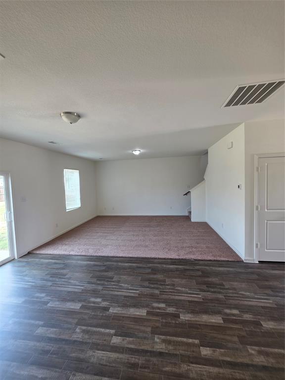 477 Bank Way Crowley, TX 76036 - Photo 8 of 39