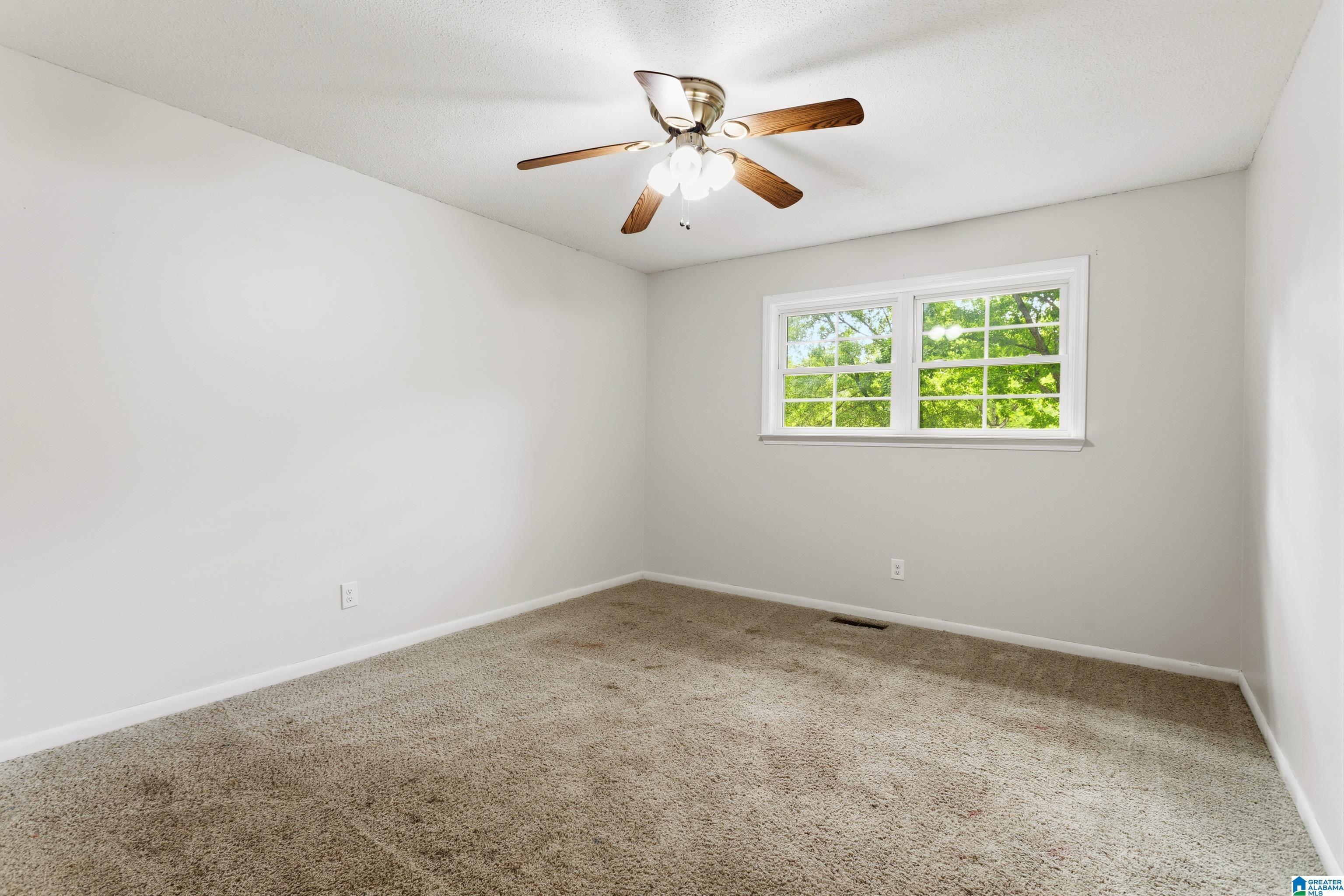 215 Oak Ridge Drive Oneonta, AL 35121 - Photo 17 of 36
