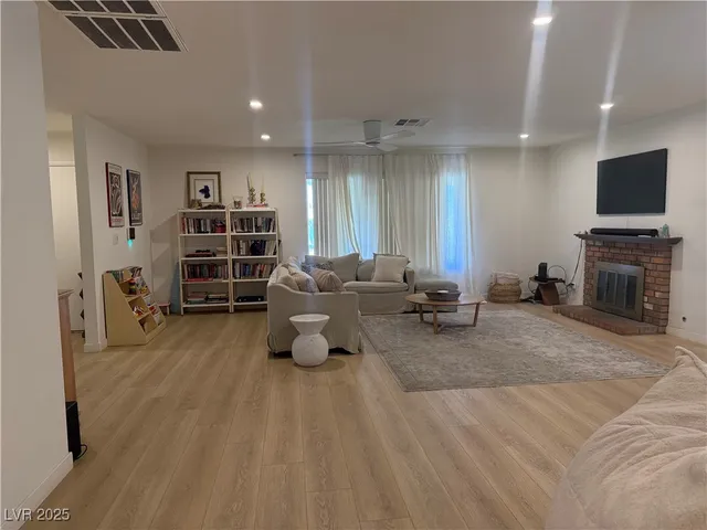 $3,200 | 3611 Rosewood Street, Las Vegas, NV 89103