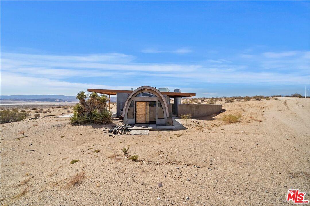 2373 Arizona Avenue Joshua Tree, CA 92252 - Photo 15 of 25