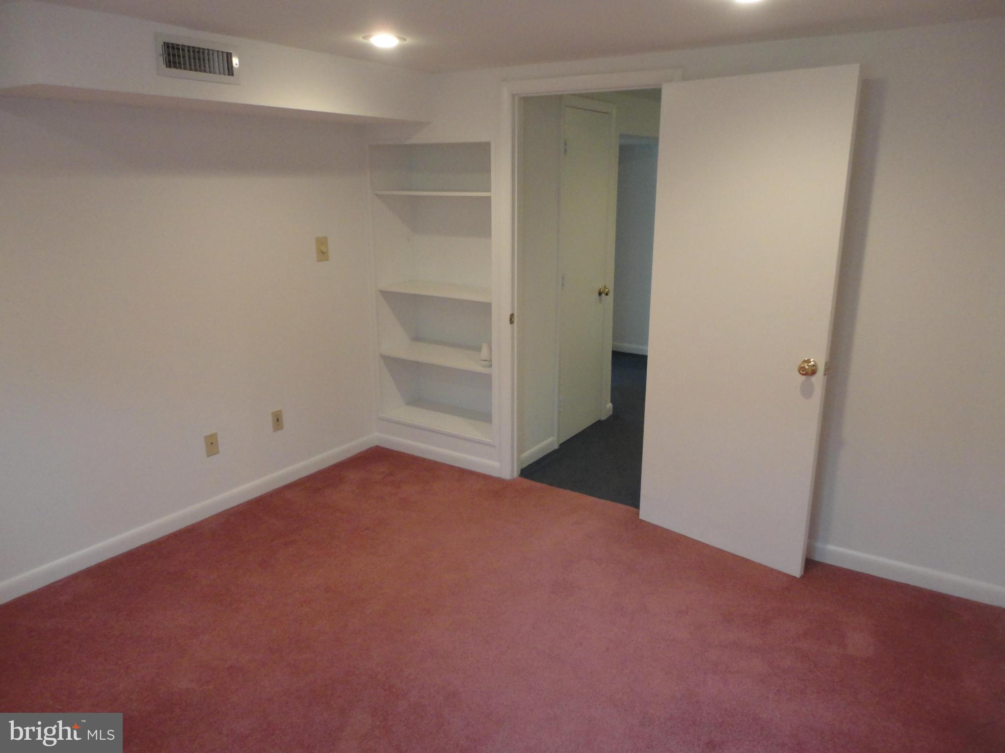 2913 Harris Avenue Silver Spring, MD 20902 - Photo 20 of 30 Bedroom