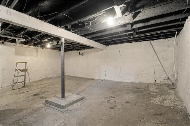 $179,000 | 134 Bellaire Avenue, Kansas City, MO 64123