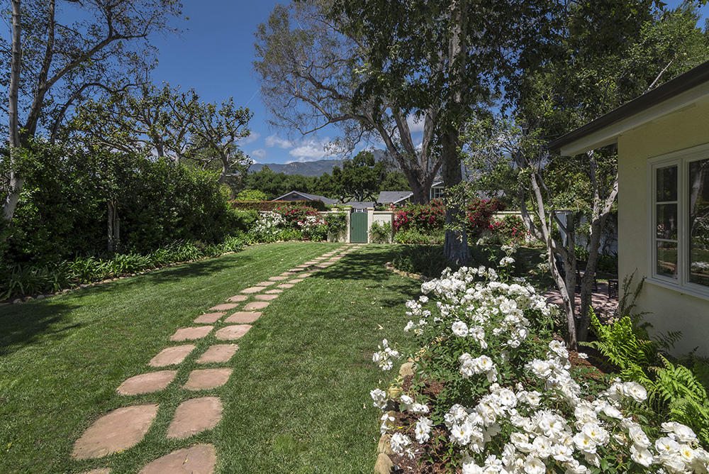 1495 Monte Vista Road Santa Barbara, CA 93108 - Photo 1 of 15 001