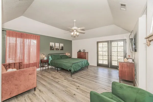$650,000 | 27118 Redhawk Lane, Clovis, CA 93619