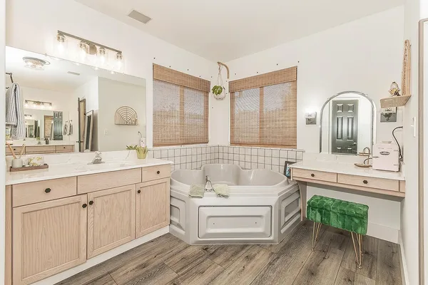 $650,000 | 27118 Redhawk Lane, Clovis, CA 93619