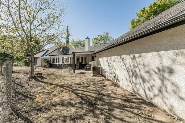 $650,000 | 27118 Redhawk Lane, Clovis, CA 93619