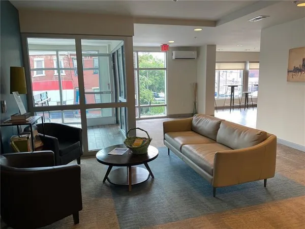 $2,000 | 1655 Fifth Avenue, Unit 312, Pittsburgh, PA 15219