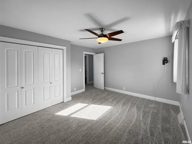 $245,000 | 201 Northeast Cross Street, Mount Sterling, IL 62353