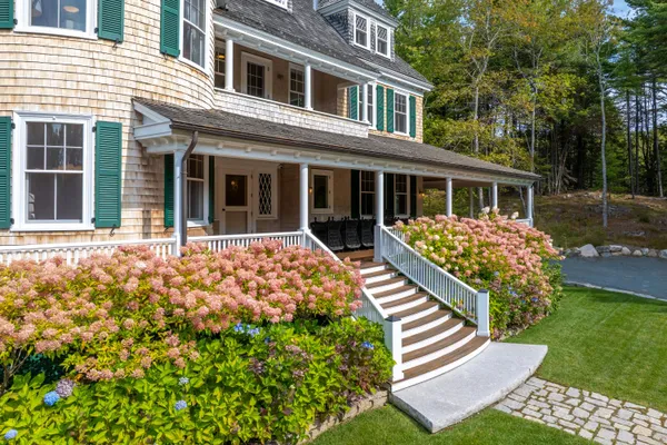 $4,950,000 | 28 Harborside Road, Mount Desert, ME 04662