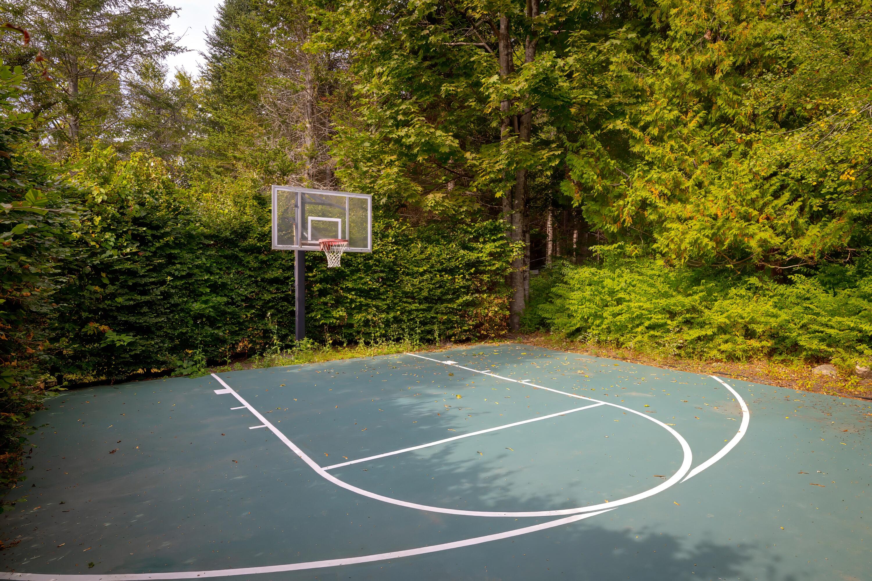 28 Harborside Road Mount Desert, ME 04662 - Photo 37 of 41 Basketball Court