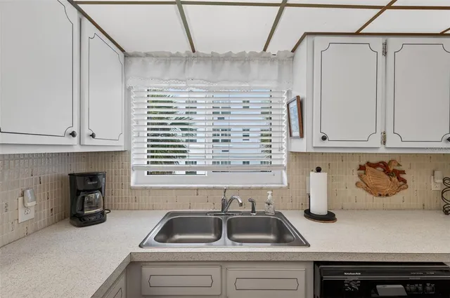 a view of washer and dryer in a utility room