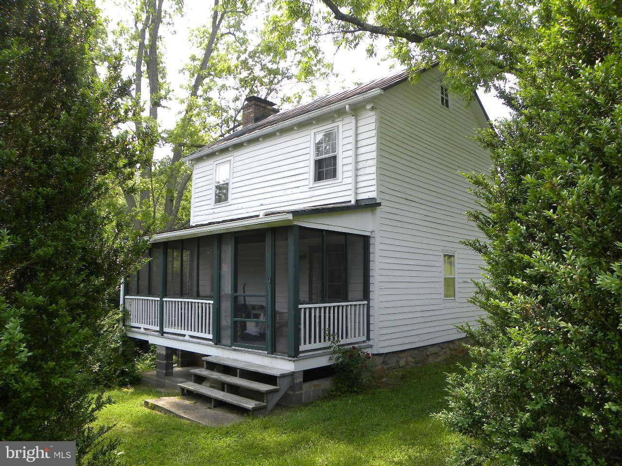 540 Round Hill Road Boston, VA 22713 - Photo 3 of 15 Quintessential Farm House Circa 1927...