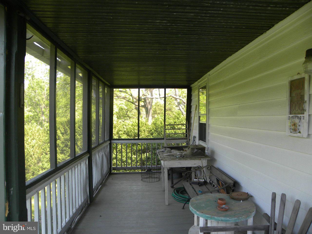 540 Round Hill Road Boston, VA 22713 - Photo 4 of 15 Screened Porch...