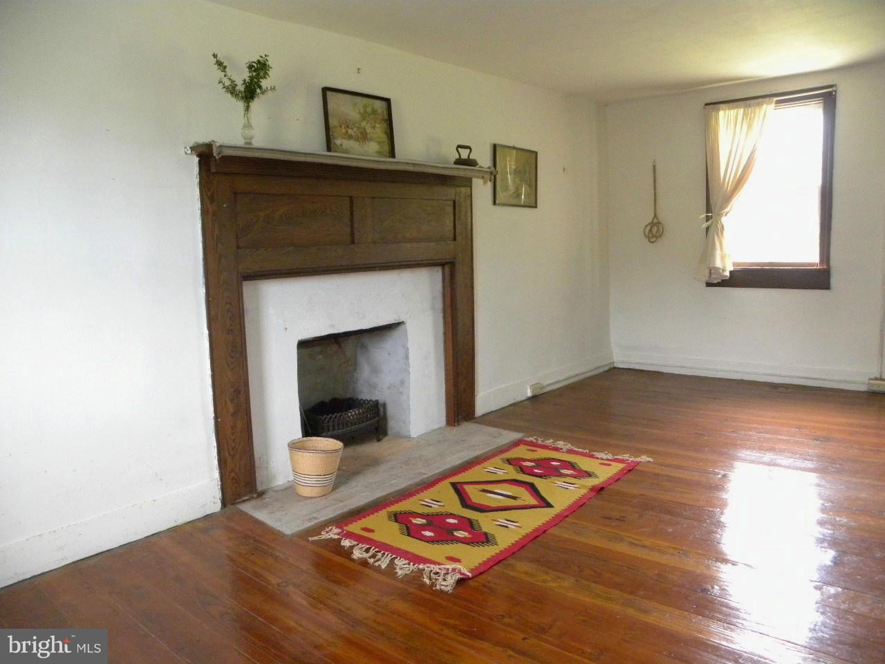 540 Round Hill Road Boston, VA 22713 - Photo 7 of 15 Upper Level...