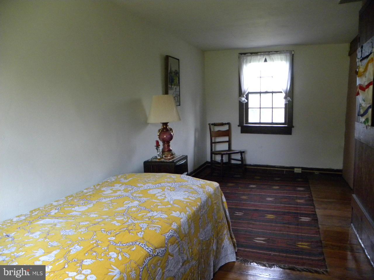 540 Round Hill Road Boston, VA 22713 - Photo 8 of 15 Second Bedroom...