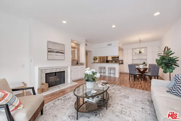 $597,500 | 5139 Balboa Boulevard, Unit 203, Encino, CA 91316