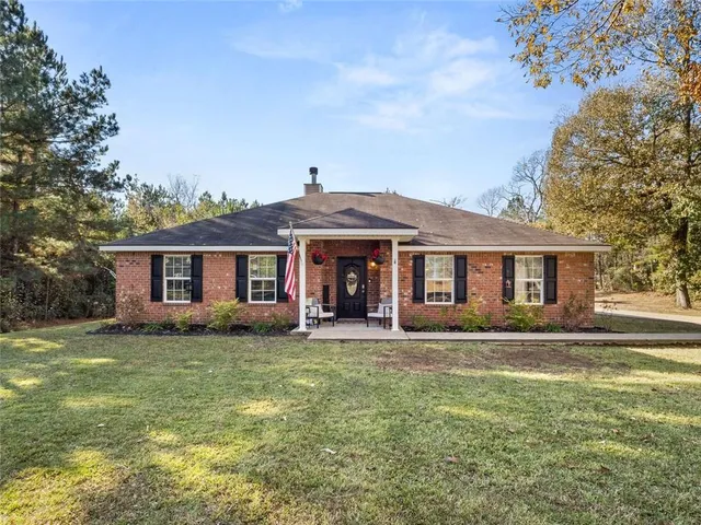 $282,500 | 130 Bachelor Hollow, Leesville, LA 71446