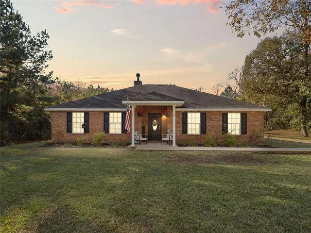 $282,500 | 130 Bachelor Hollow, Leesville, LA 71446