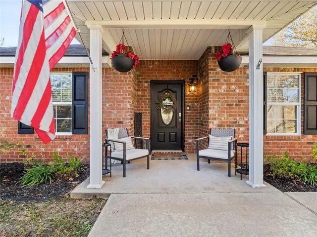 $282,500 | 130 Bachelor Hollow, Leesville, LA 71446