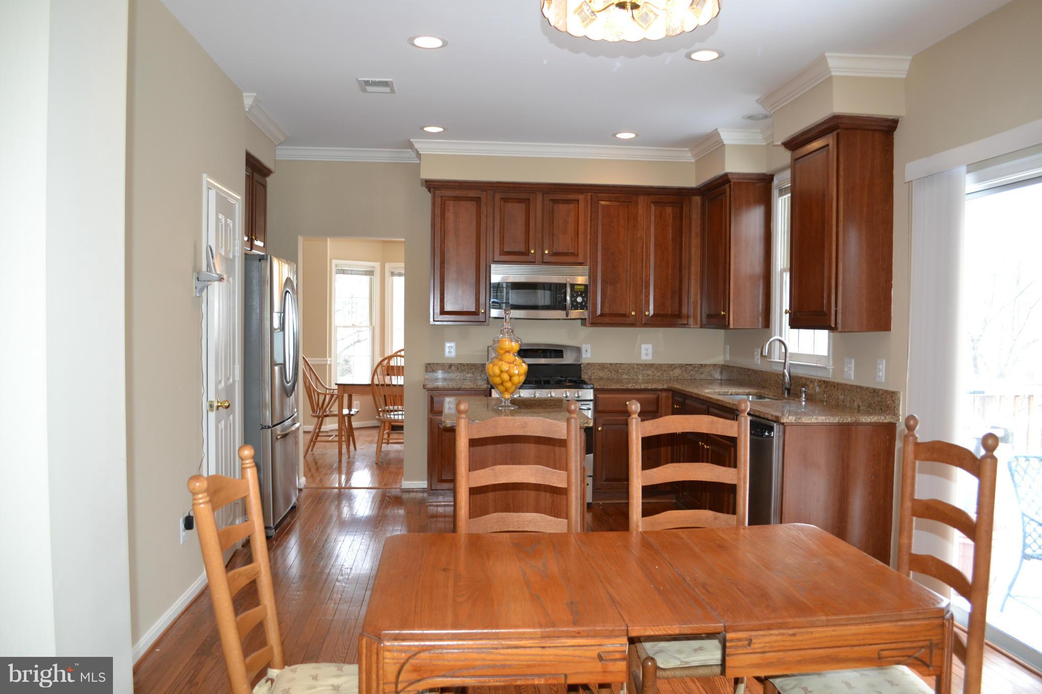 1117 Northwind Drive Reston, VA 20194 - Photo 7 of 28 Kitchen