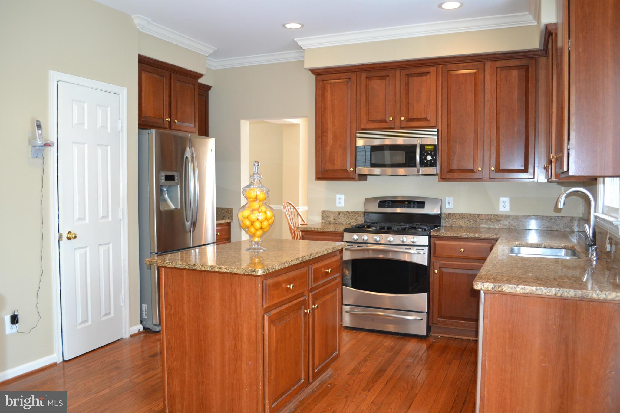 1117 Northwind Drive Reston, VA 20194 - Photo 9 of 28 Kitchen