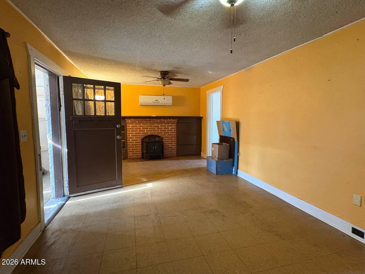 222 West Fourth Street Winslow, AZ 86047 - Photo 8 of 30 photo_15_2026-07-08_06-14-44