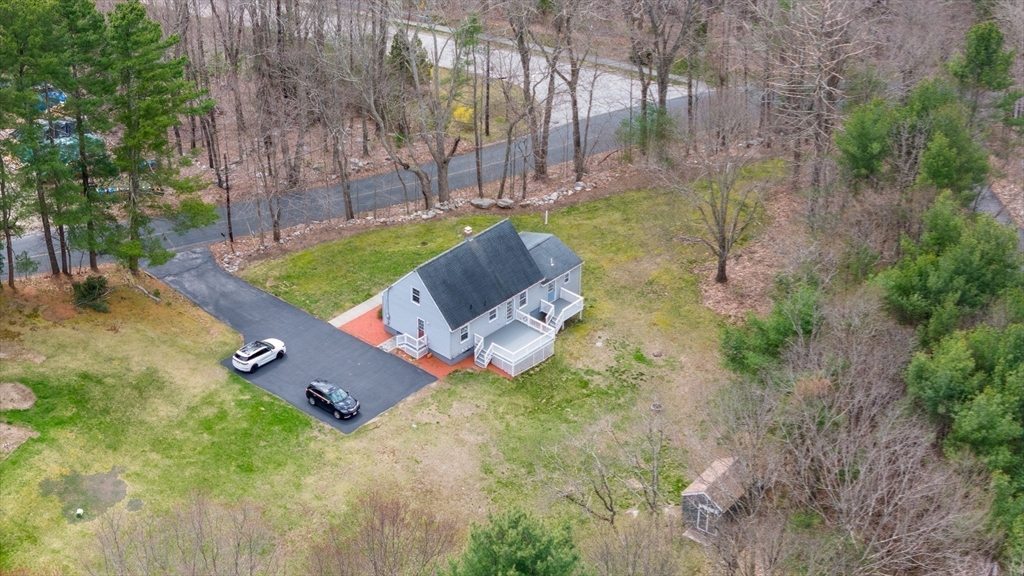 11 Buffum Road Charlton, MA 01507 - Photo 4 of 38 Gallery Image 4