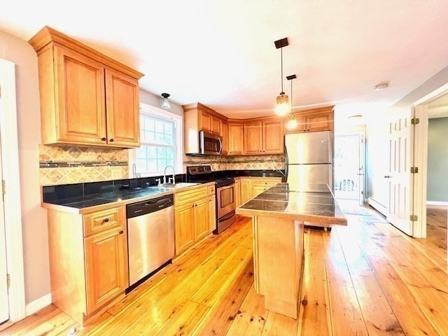 11 Buffum Road Charlton, MA 01507 - Photo 8 of 38 Gallery Image 8