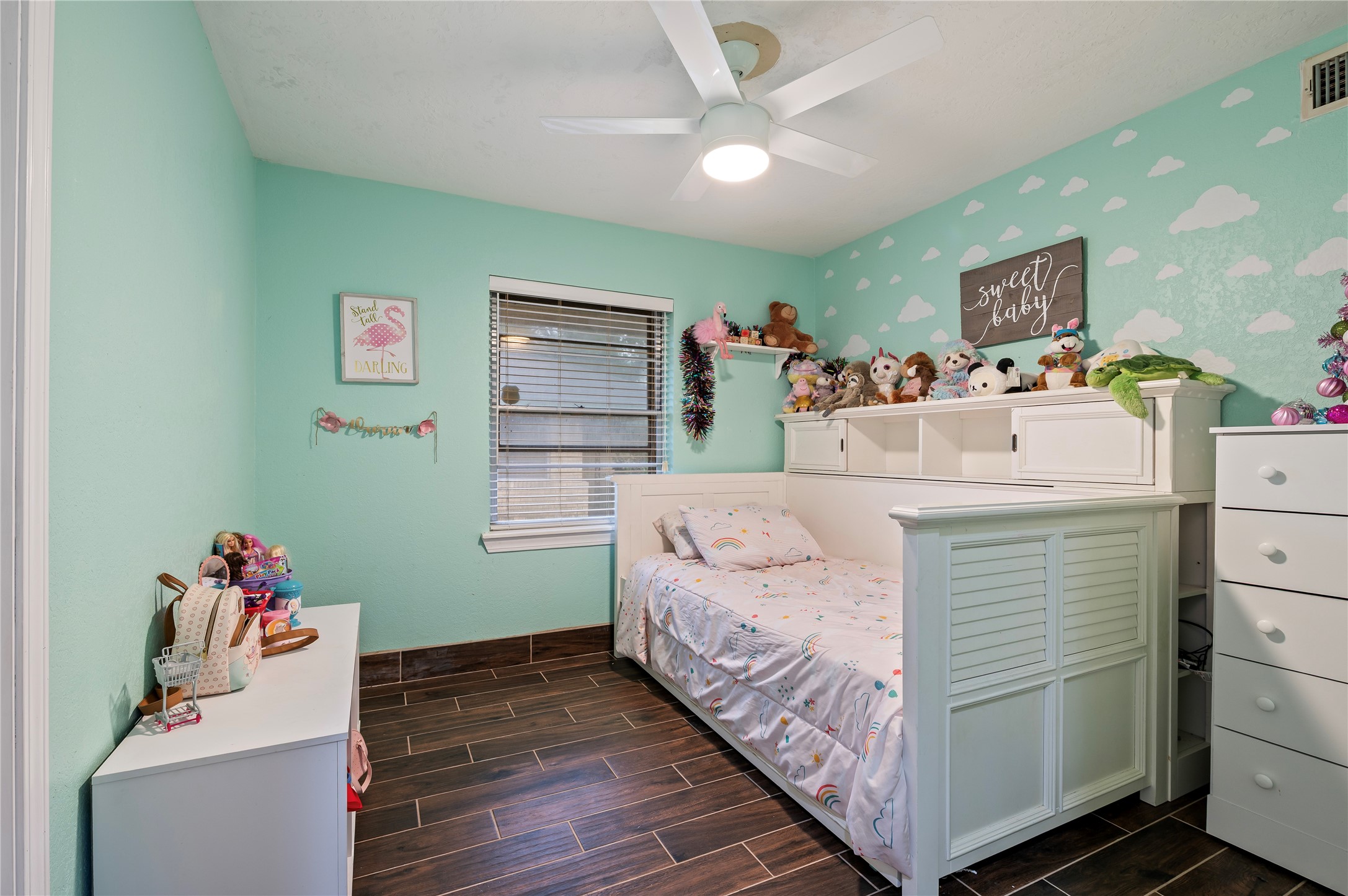 1803 Edgehill Road Pasadena, TX 77502 - Photo 8 of 29