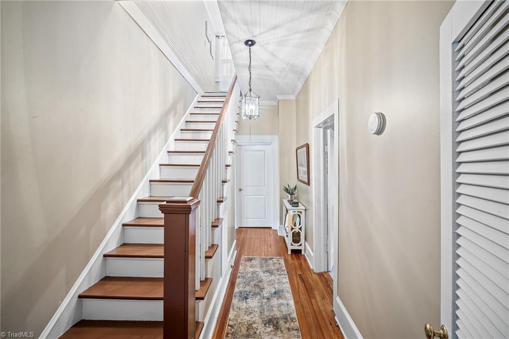 403 West Center Street Lexington, NC 27292 - Photo 16 of 41