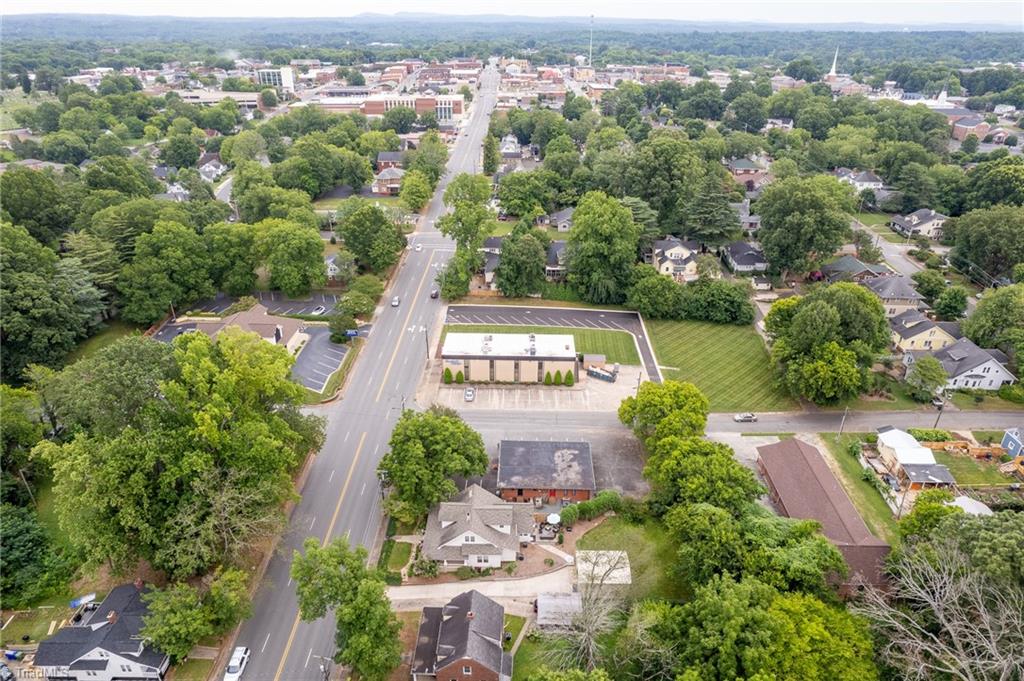 403 West Center Street Lexington, NC 27292 - Photo 10 of 41