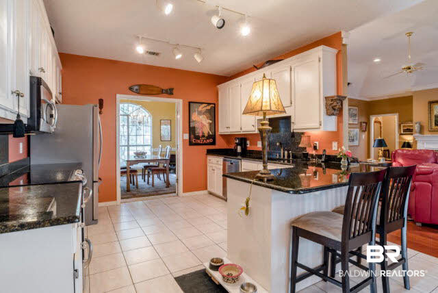 509 Trace Crossing Daphne, AL 36526 - Photo 14 of 41 Breakfast Bar