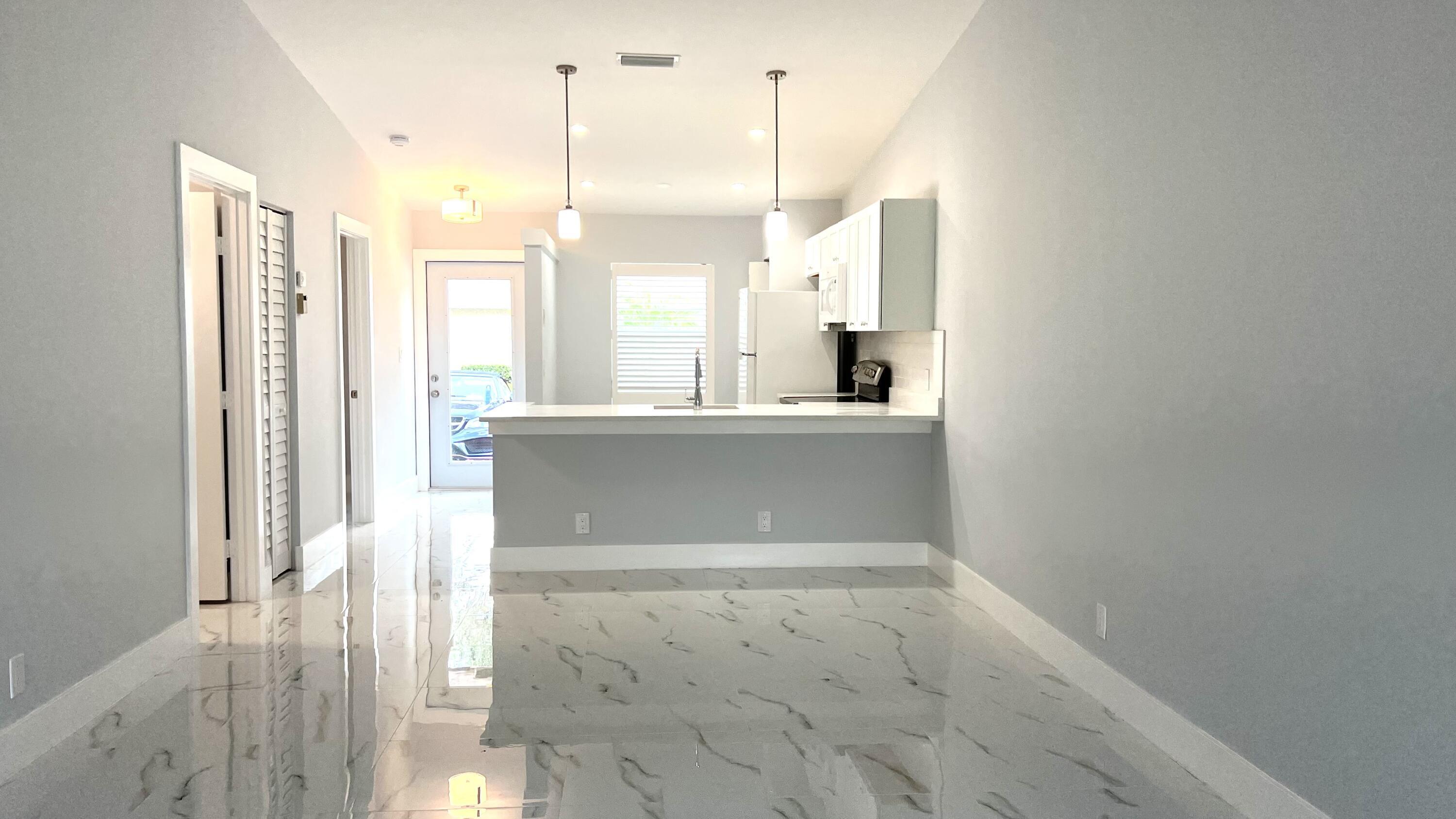 8743 Rheims Road, Unit B Boca Raton, FL 33496 - Photo 13 of 32 20230617164714864946000000-o