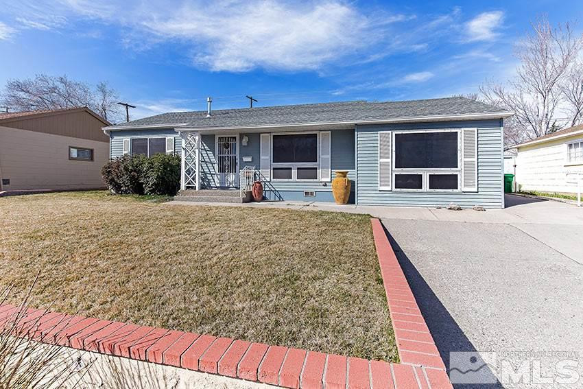 725 Reeves Avenue Reno, NV 89503 - Photo 2 of 15 a front view of house with yard and seating space