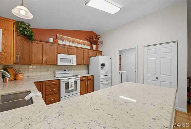 $352,000 | 1721 Fairview Farms Circle, Wentzville, MO 63385