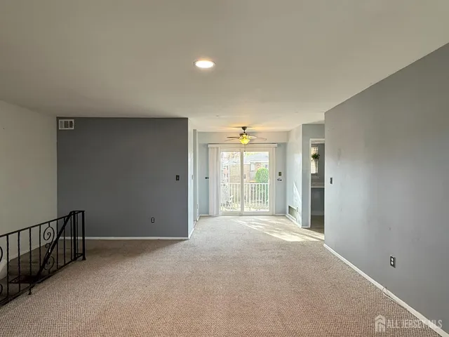 $1,700 | 51 Garden View Terrace, Unit 2, East Windsor, NJ 08520