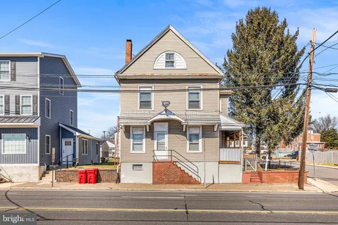 $379,900 | 1001 West High Street, Pottstown, PA 19464